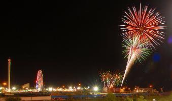 calendar20120321102645_FireworksLarge_T1_W600_H200_T1_W600_H200